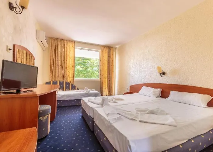 Хотел Черноморец Ξενοδοχείο 2*