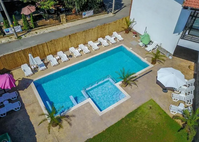 Ξενοδοχείο Хотел Черноморец Τσερνομόρετς