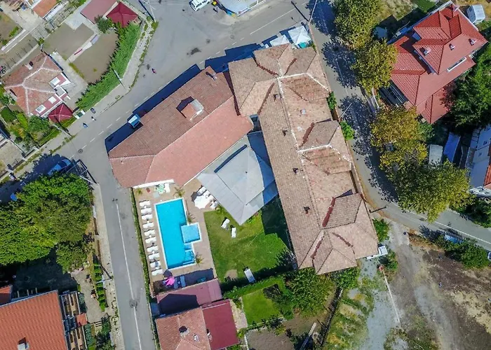 Хотел Черноморец Τσερνομόρετς